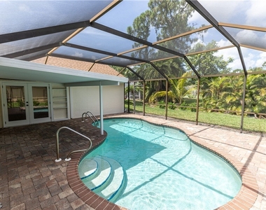 19570 Oak Forest Drive - Photo Thumbnail 22