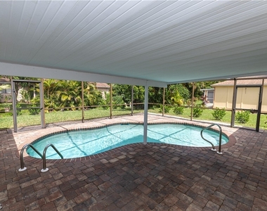 19570 Oak Forest Drive - Photo Thumbnail 21