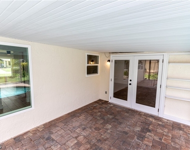 19570 Oak Forest Drive - Photo Thumbnail 23
