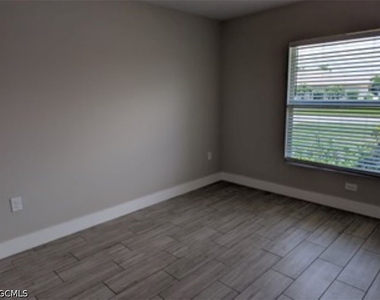3916 Se 11th Avenue - Photo Thumbnail 11