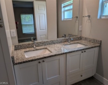 3916 Se 11th Avenue - Photo Thumbnail 6