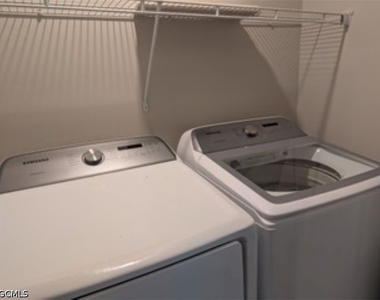 3916 Se 11th Avenue - Photo Thumbnail 12