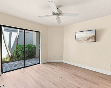 857 Reef Point Circle - Photo Thumbnail 14