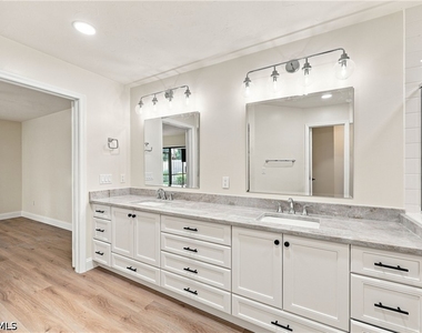 857 Reef Point Circle - Photo Thumbnail 11