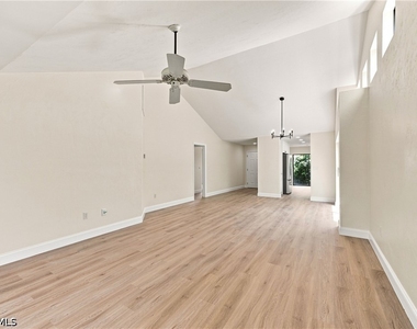 857 Reef Point Circle - Photo Thumbnail 8
