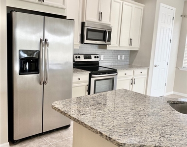 26181 Palace Lane - Photo Thumbnail 4