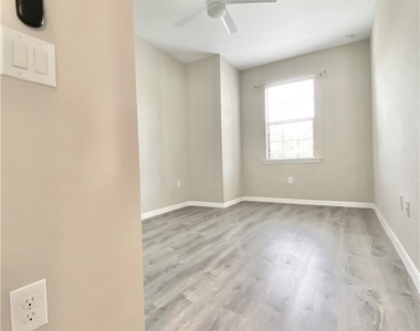 26181 Palace Lane - Photo Thumbnail 15