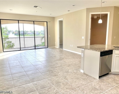 26181 Palace Lane - Photo Thumbnail 5