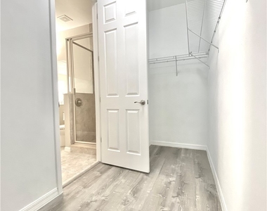 26181 Palace Lane - Photo Thumbnail 12