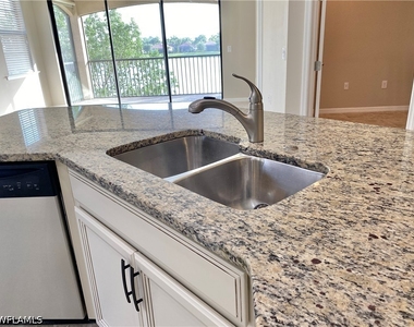 26181 Palace Lane - Photo Thumbnail 23