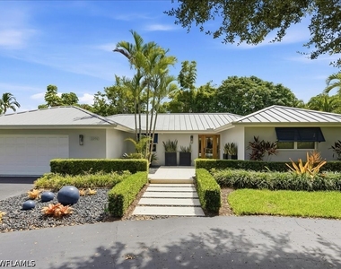 1390 Mandarin Road - Photo Thumbnail 3