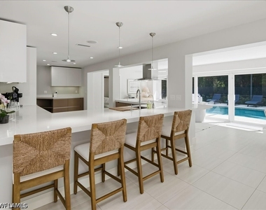 1390 Mandarin Road - Photo Thumbnail 14