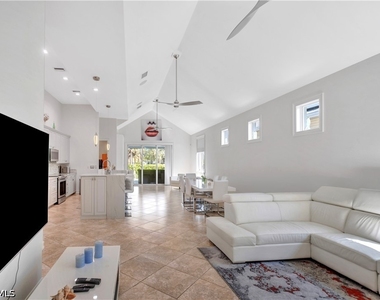 3005 Coco Avenue - Photo Thumbnail 6
