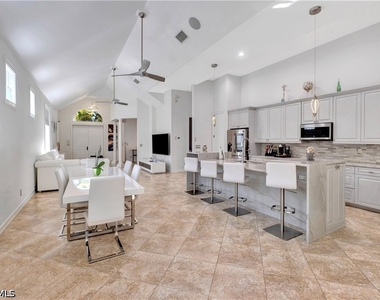3005 Coco Avenue - Photo Thumbnail 12