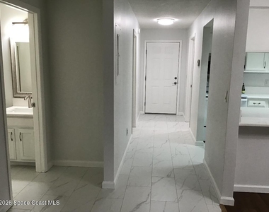 935 Prosperity Place Ne - Photo Thumbnail 6