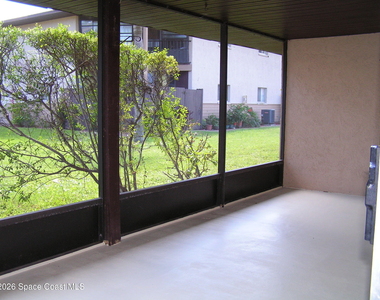 935 Prosperity Place Ne - Photo Thumbnail 4