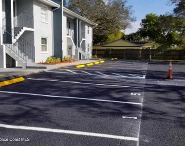 1727 Avocado Avenue - Photo Thumbnail 7