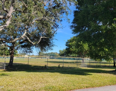 1354 Westover Street - Photo Thumbnail 10