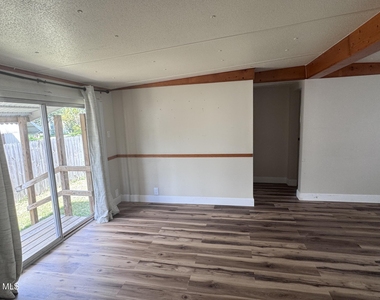 1159 Bailey Court - Photo Thumbnail 5