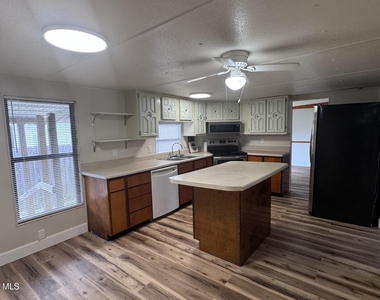 1159 Bailey Court - Photo Thumbnail 2