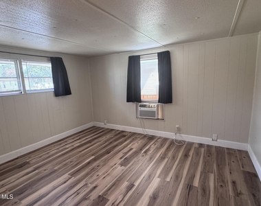 1159 Bailey Court - Photo Thumbnail 9