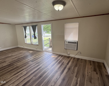 1159 Bailey Court - Photo Thumbnail 4