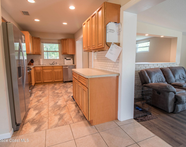 2812 Kingston Lane - Photo Thumbnail 9