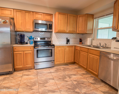 2812 Kingston Lane - Photo Thumbnail 12