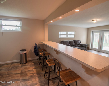 2812 Kingston Lane - Photo Thumbnail 13