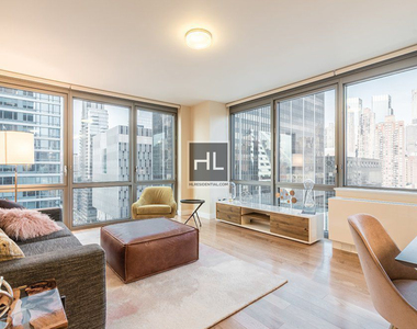 West 57th Street - Photo Thumbnail 1