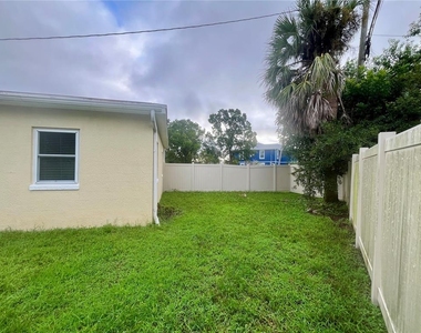 8330 Waverly Road N - Photo Thumbnail 23