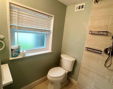 8330 Waverly Road N - Photo Thumbnail 10