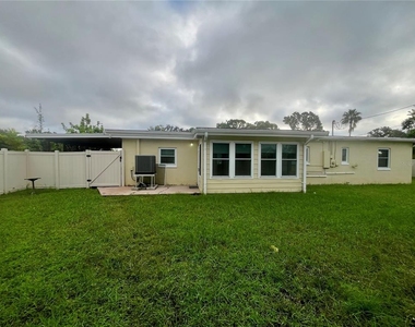 8330 Waverly Road N - Photo Thumbnail 22