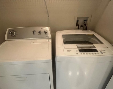 12356 Berkeley Square Drive - Photo Thumbnail 4