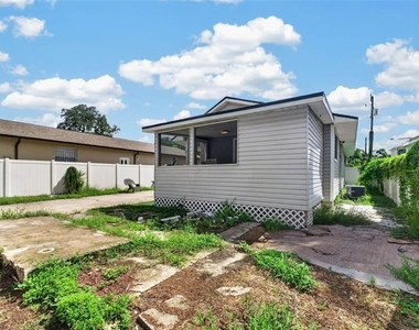 8114 N Edison Avenue - Photo Thumbnail 50