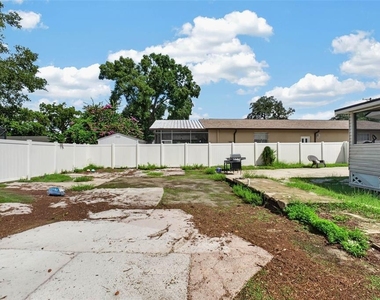 8114 N Edison Avenue - Photo Thumbnail 47
