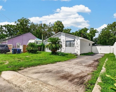8114 N Edison Avenue - Photo Thumbnail 57