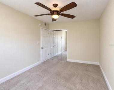 8915 59th Way N - Photo Thumbnail 13