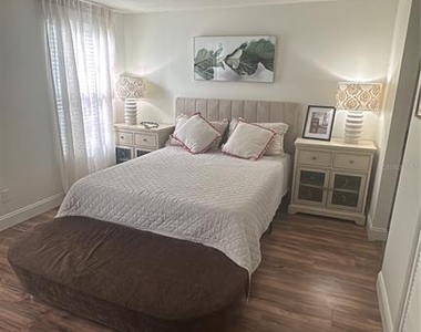 16008 Sagebrush Road - Photo Thumbnail 7