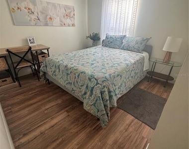 16008 Sagebrush Road - Photo Thumbnail 8