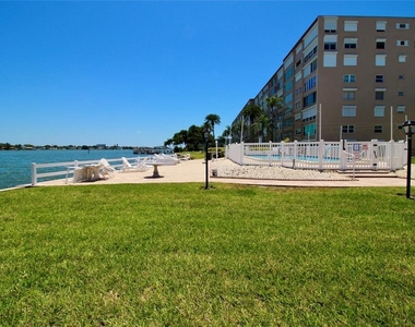 1819 Shore Drive S - Photo Thumbnail 19