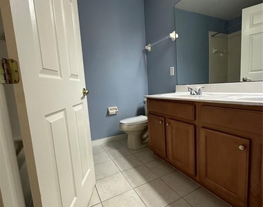 2641 Maggiore Circle - Photo Thumbnail 17