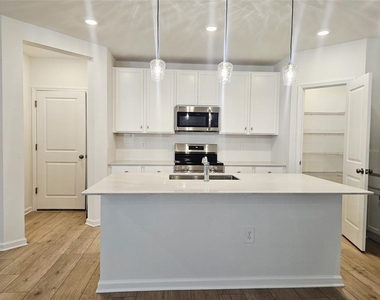 5136 Clay Whaley Rd - Photo Thumbnail 1