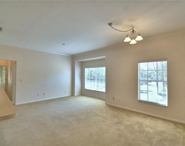 1606 Eagle Pond Drive - Photo Thumbnail 17