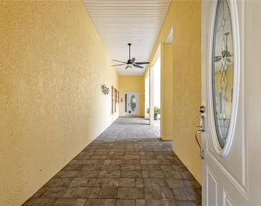 8306 Sw 79th Circle - Photo Thumbnail 2