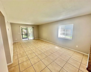 2549 S Oak Avenue - Photo Thumbnail 2