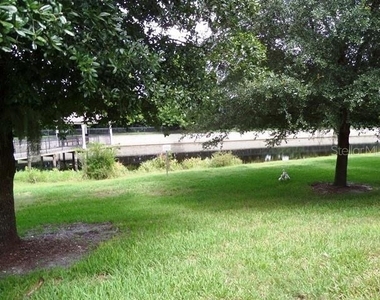 2511 Stockton Drive - Photo Thumbnail 10