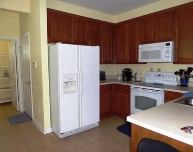 2511 Stockton Drive - Photo Thumbnail 4