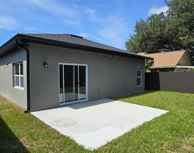 13911 Ginger Creek Boulevard - Photo Thumbnail 3