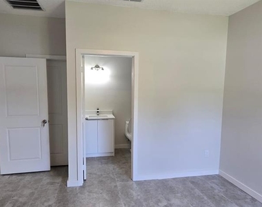 13911 Ginger Creek Boulevard - Photo Thumbnail 11